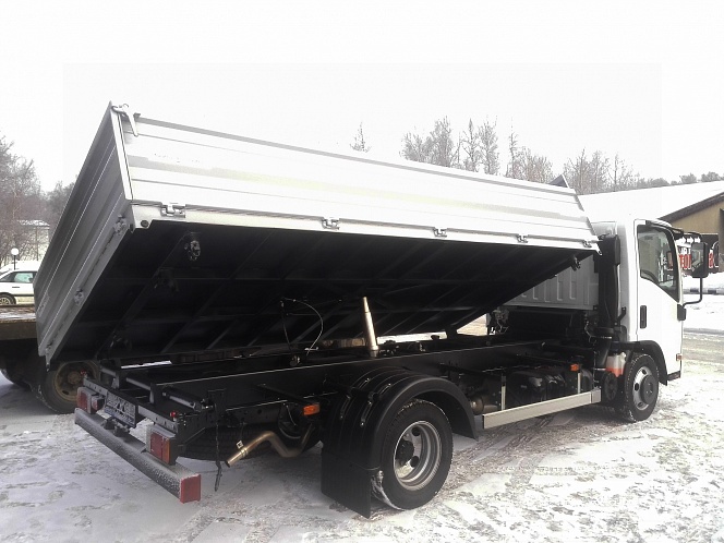 Isuzu elf самосвал